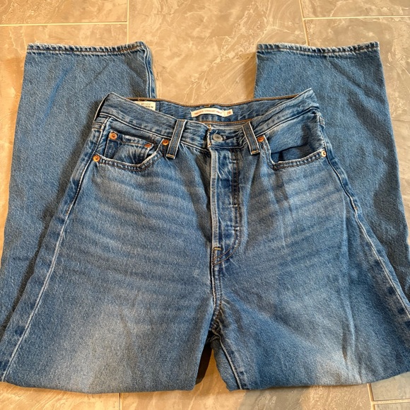 Levi's Women's Ribcage Straight Ankle Denim Jeans Sz 26 Classic Preppy USA - Picture 2 of 12